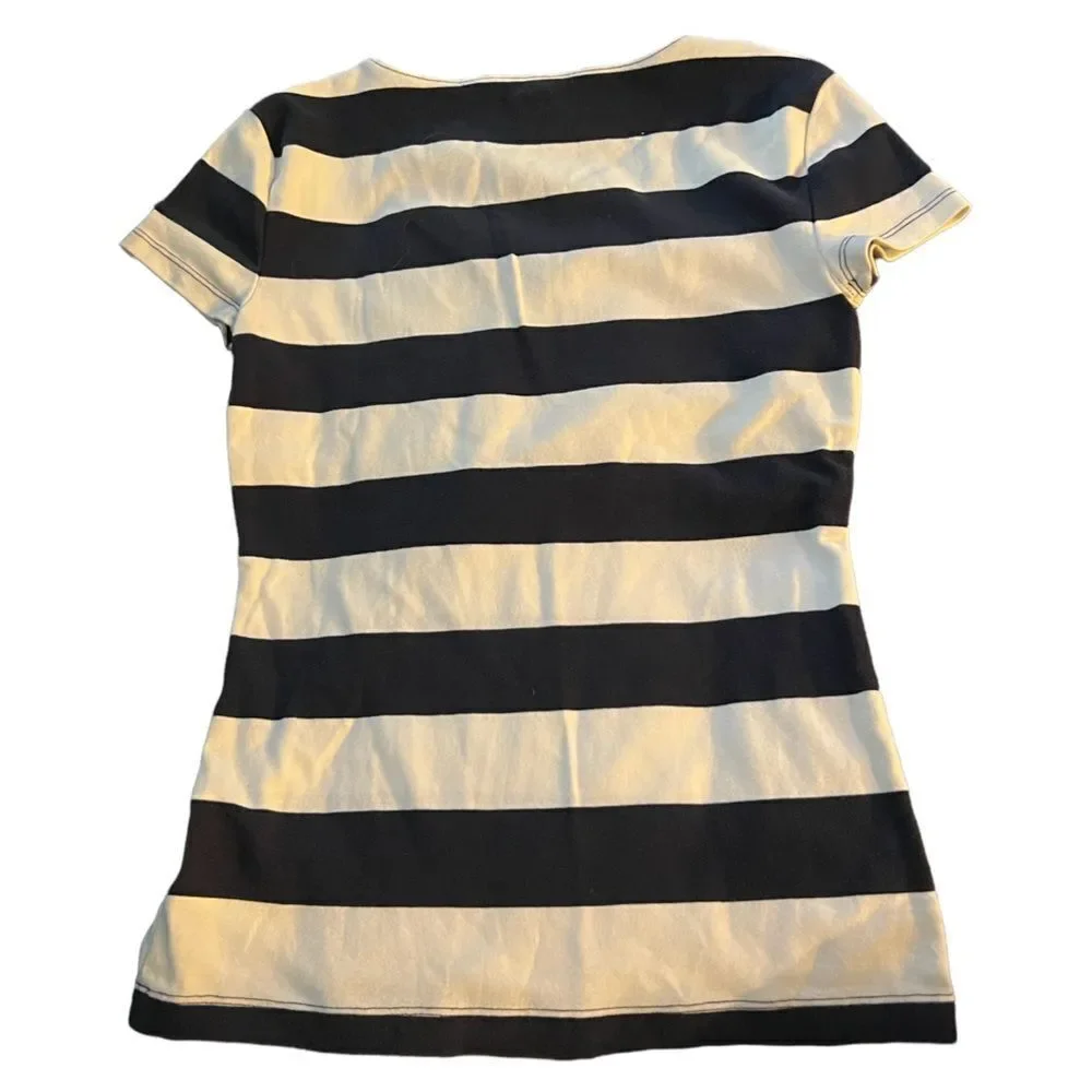 Tommy Hilfiger v neck top - Picture 2 of 3
